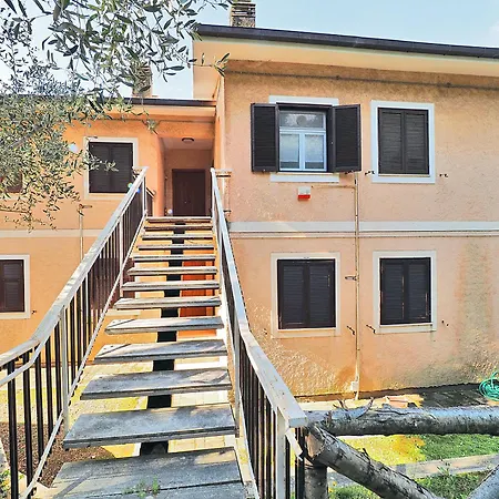 Casale Amati Al Mare דירה